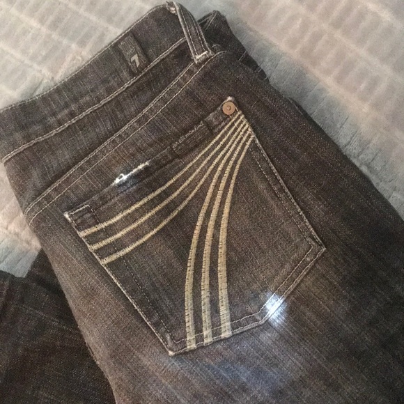 7FAMK - Picture 2 of 4